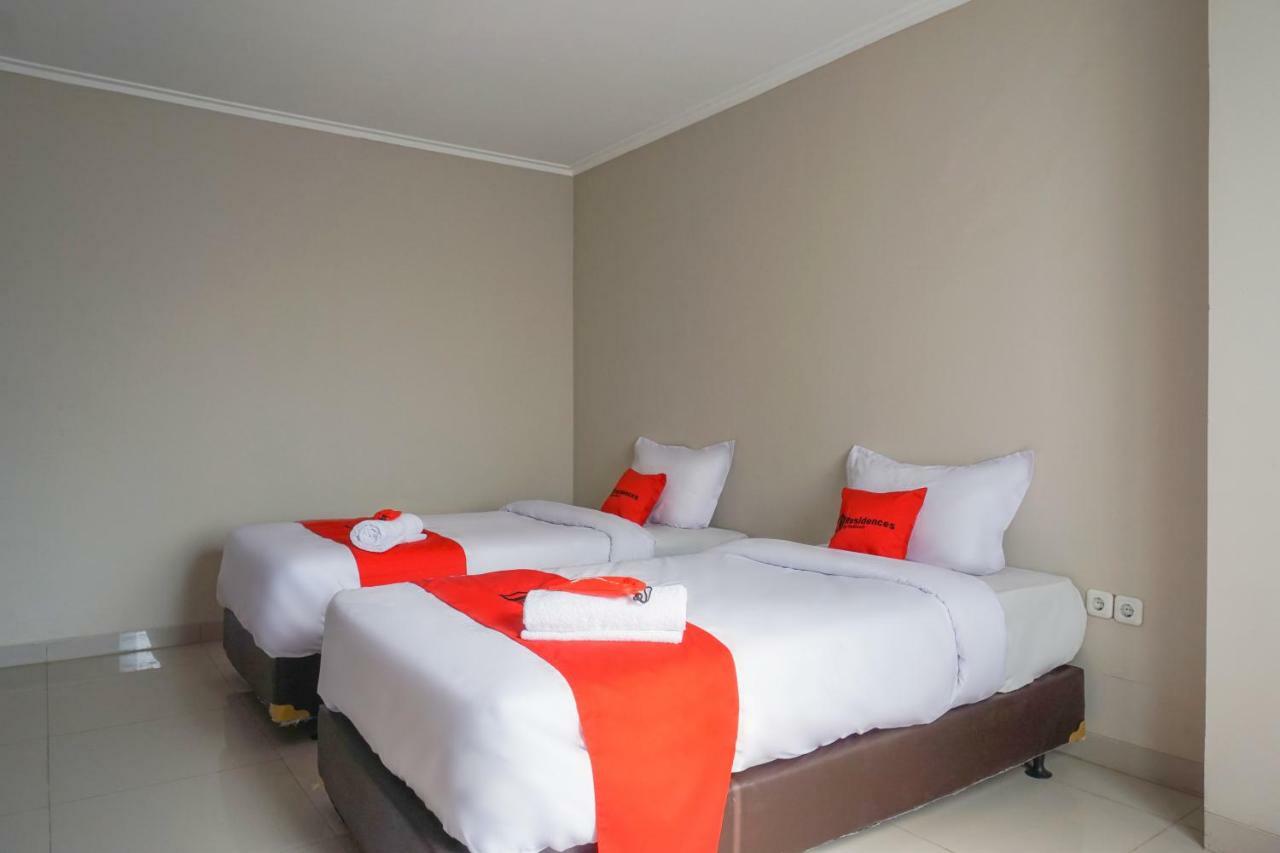Residences By Reddoorz Near Mt Haryono - Minimum Stay 7 Days Jakarta Exterior foto