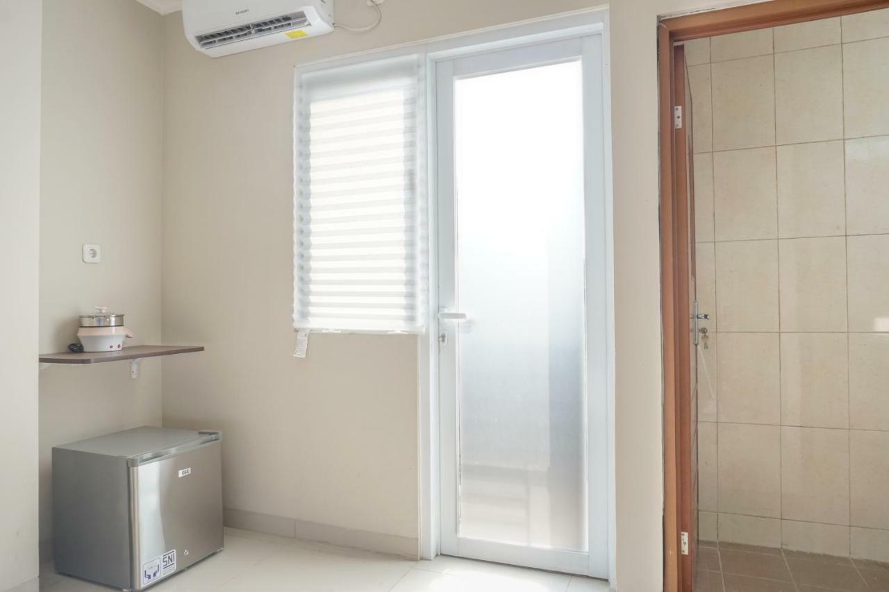 Residences By Reddoorz Near Mt Haryono - Minimum Stay 7 Days Jakarta Exterior foto